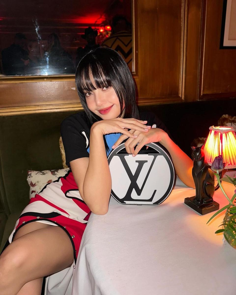 Louis Vuitton Around Me圓形手提包【圖片來源：Instagram @lalalalisa_m】