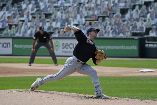 Mike Clevinger: Chicago White Sox pitcher can be in camp, report says