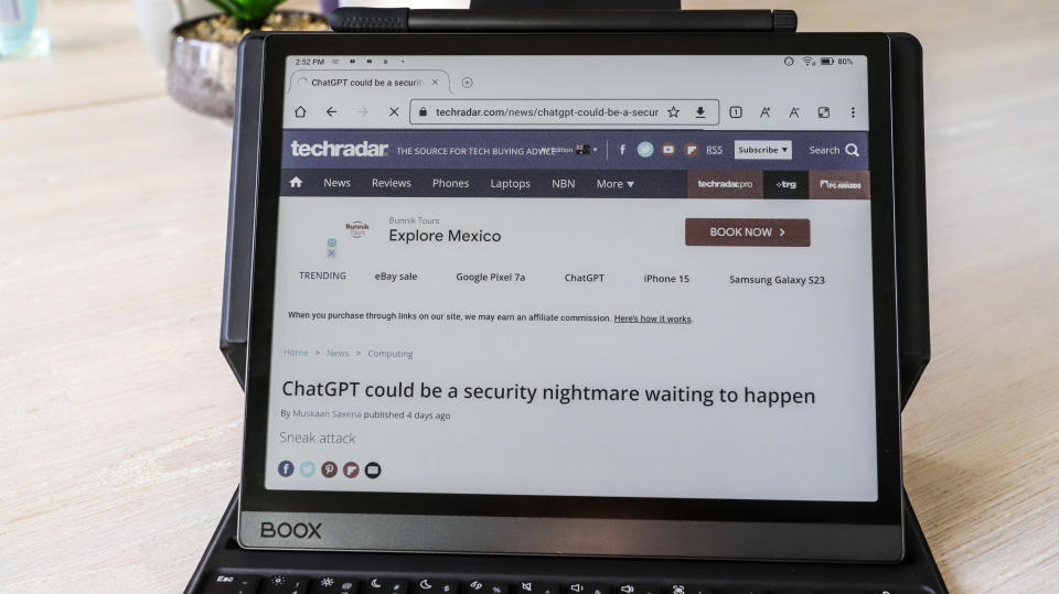 The TechRadar website displayed on the Onyx Boox Tab Ultra C browser