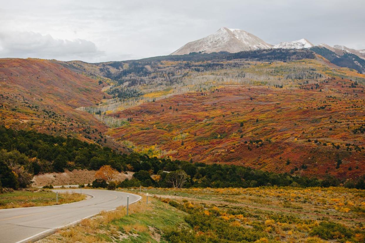 road to la sal mountains in moab, utah