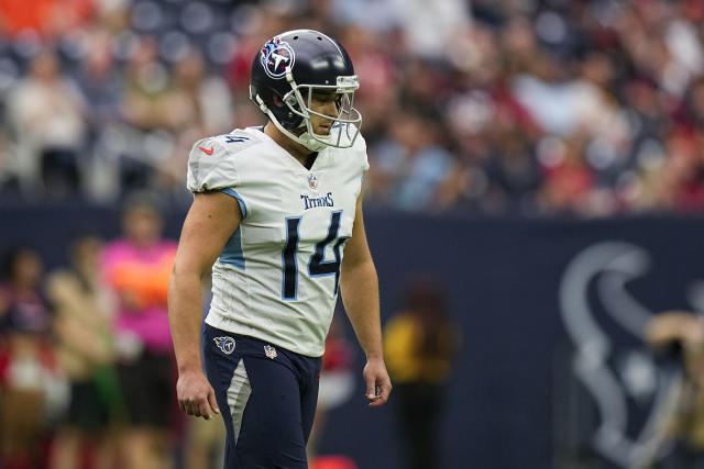 Titans look to the future, release veterans Lewan, Woods and Bullock