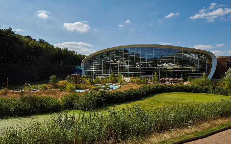 Located between Milton Keynes and Cambridge, Woburn Forest is the closest Center Parcs to London