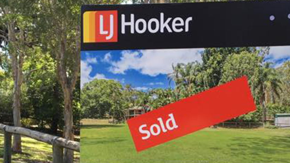 Image of LJ Hooker sign