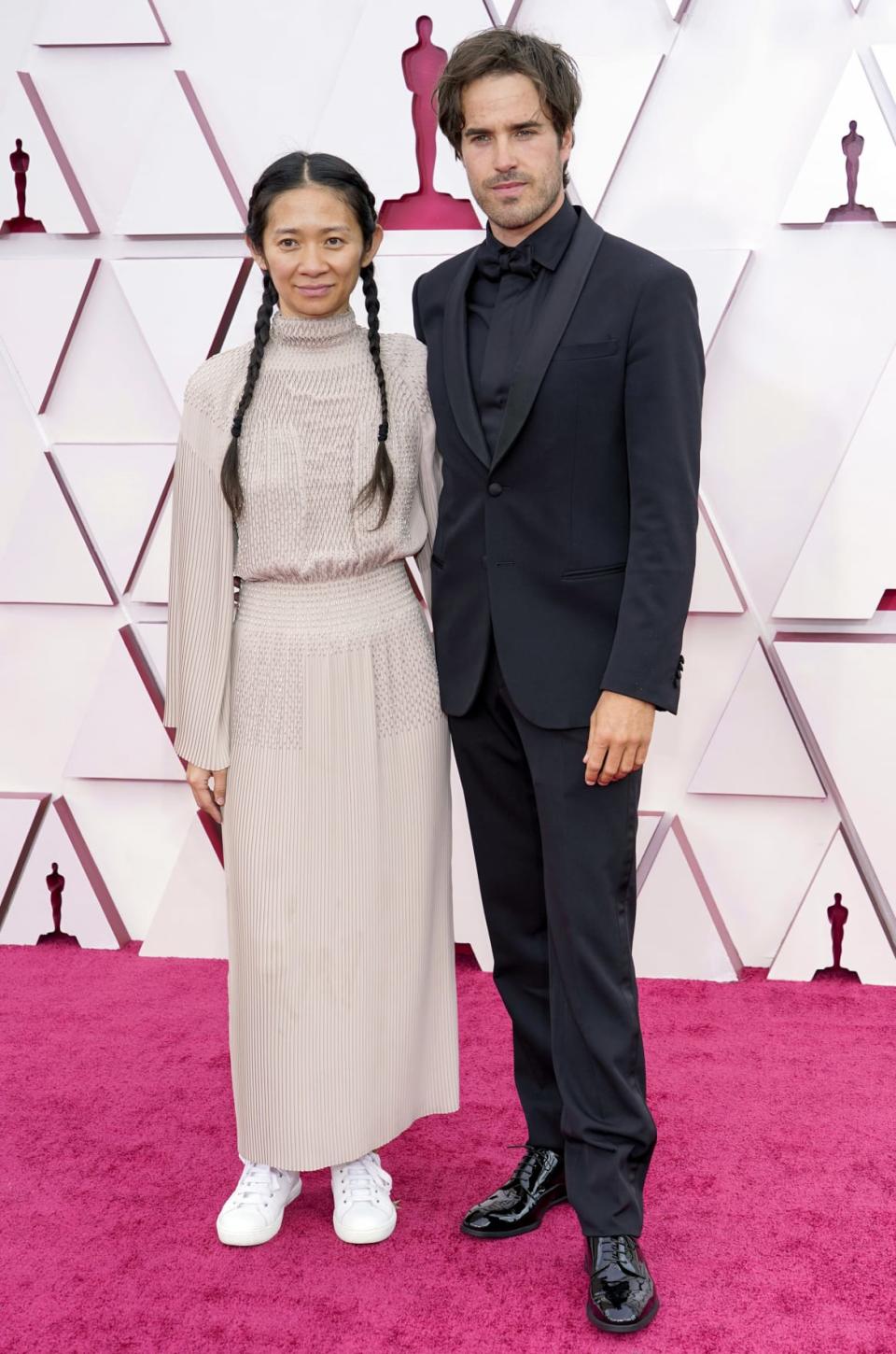 <div class="inline-image__caption"><p>Chloé Zhao and Joshua James Richards</p></div> <div class="inline-image__credit">Chris Pizzelo-Pool/Getty</div>