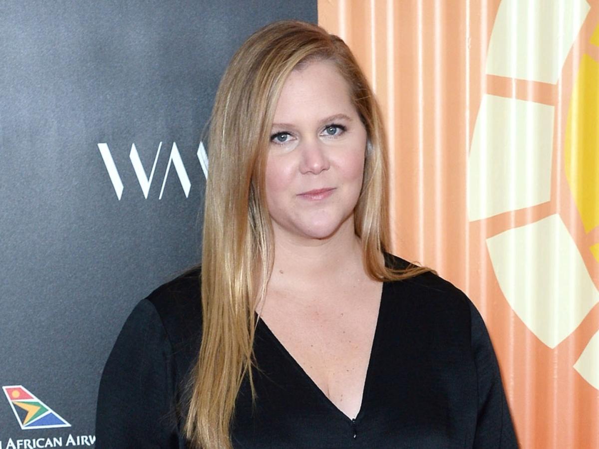 Amy Schumer Revealed She Felt ‘so Vulnerable When She Fired This Celebritys Wife As Her Doula 