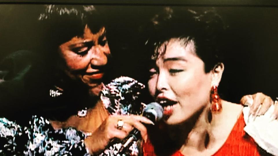 Celia Cruz con Nora Suzuki