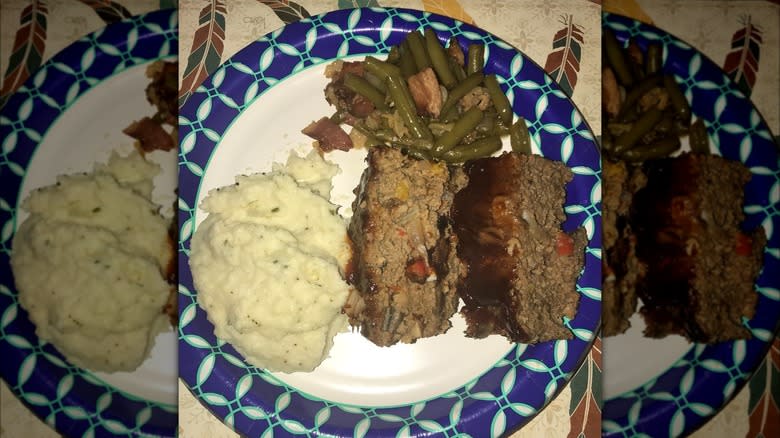 Venison meatloaf with mashed potatoes and green beans