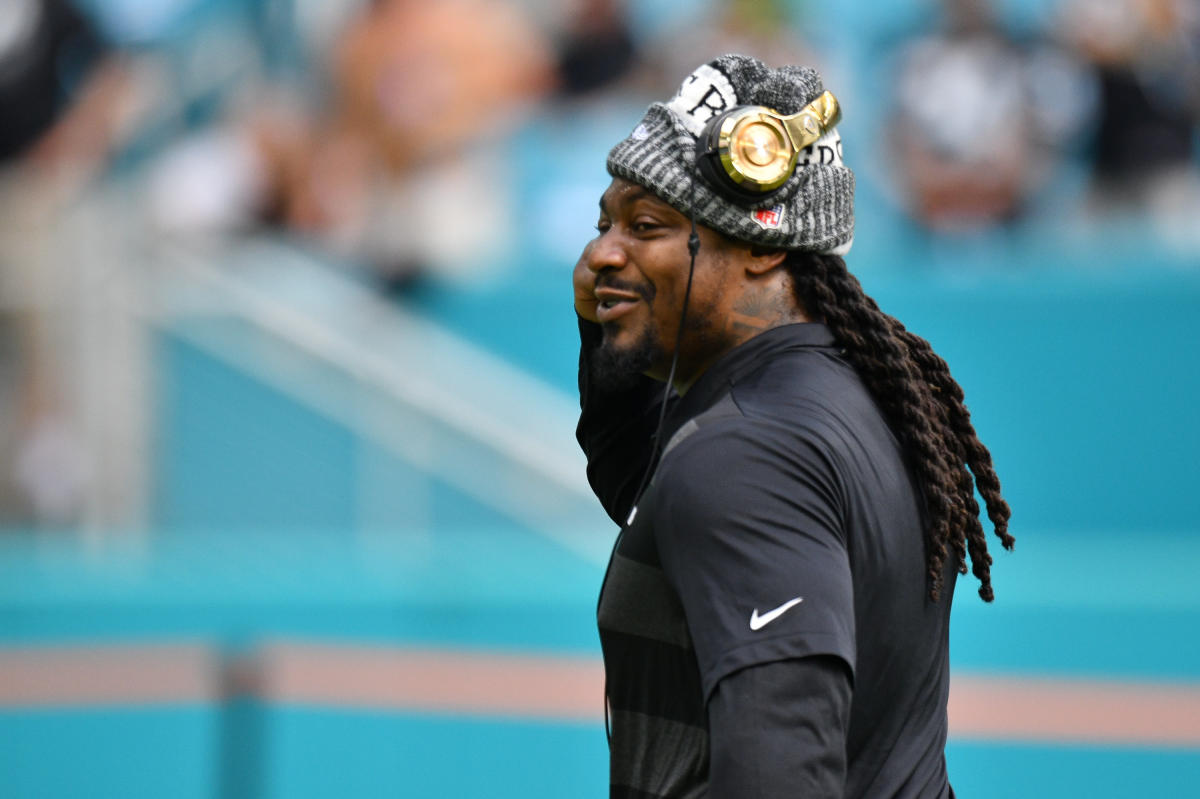 Marshawn Lynch: Raiders RB plans to retire - Sports Illustrated