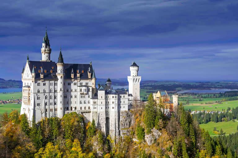 El icónico Castillo Neuschwanstein, en Bavaria, Alemania