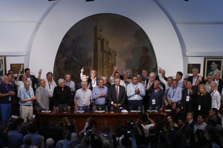 Alberto Fernández, en una de sus visitas a la CGT