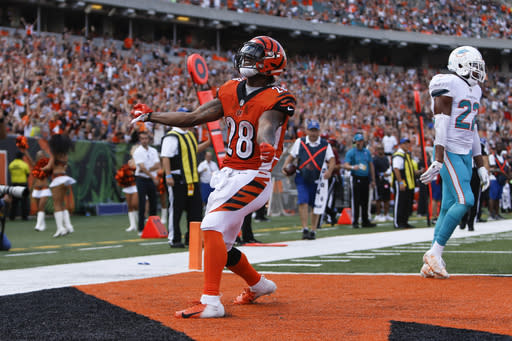 Cincinnati Bengals running back Joe Mixon didn’t look rusty in his return from a knee injury, and his arrow is pointed up rest of season. (AP Photo/Frank Victores)