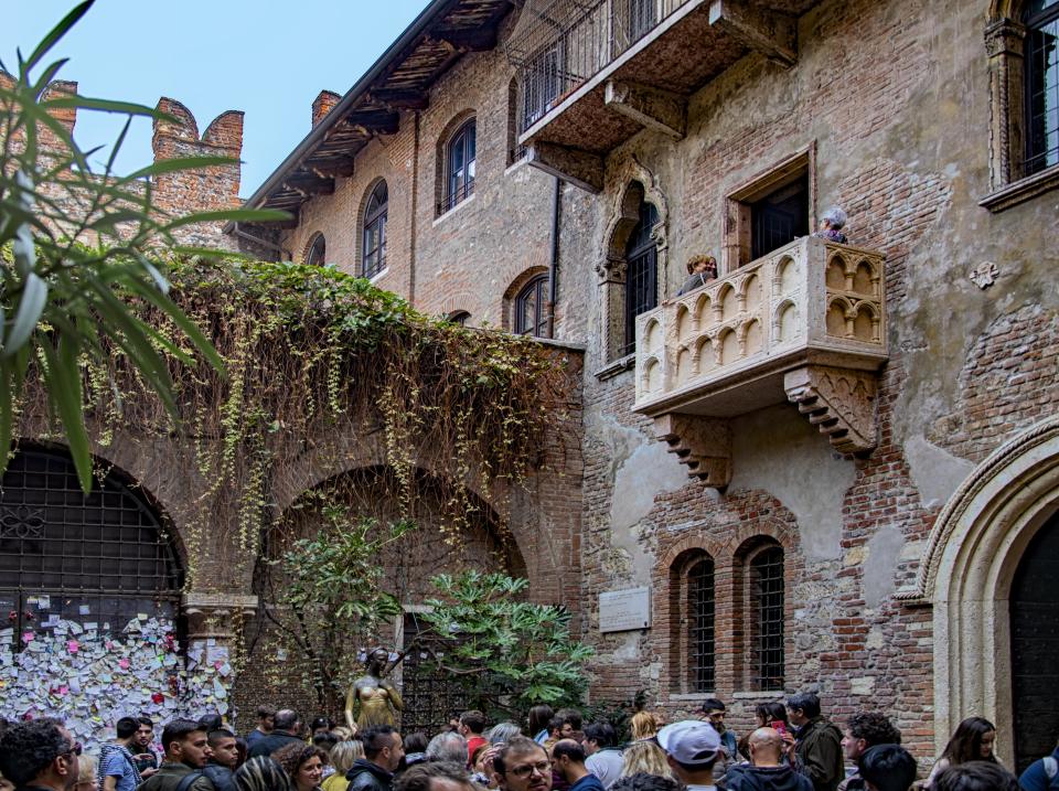 Miles de turistas visitan al año la Casa di Giulietta,  considerado uno de los museos más importante de la ciudad de Verona. ( Foto Getty Creative)