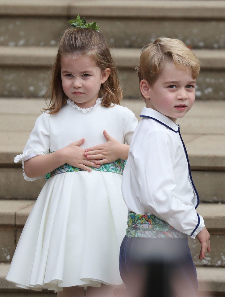 <p>The siblings were then pictured on the steps of St George's Chapel after the ceremony.</p>