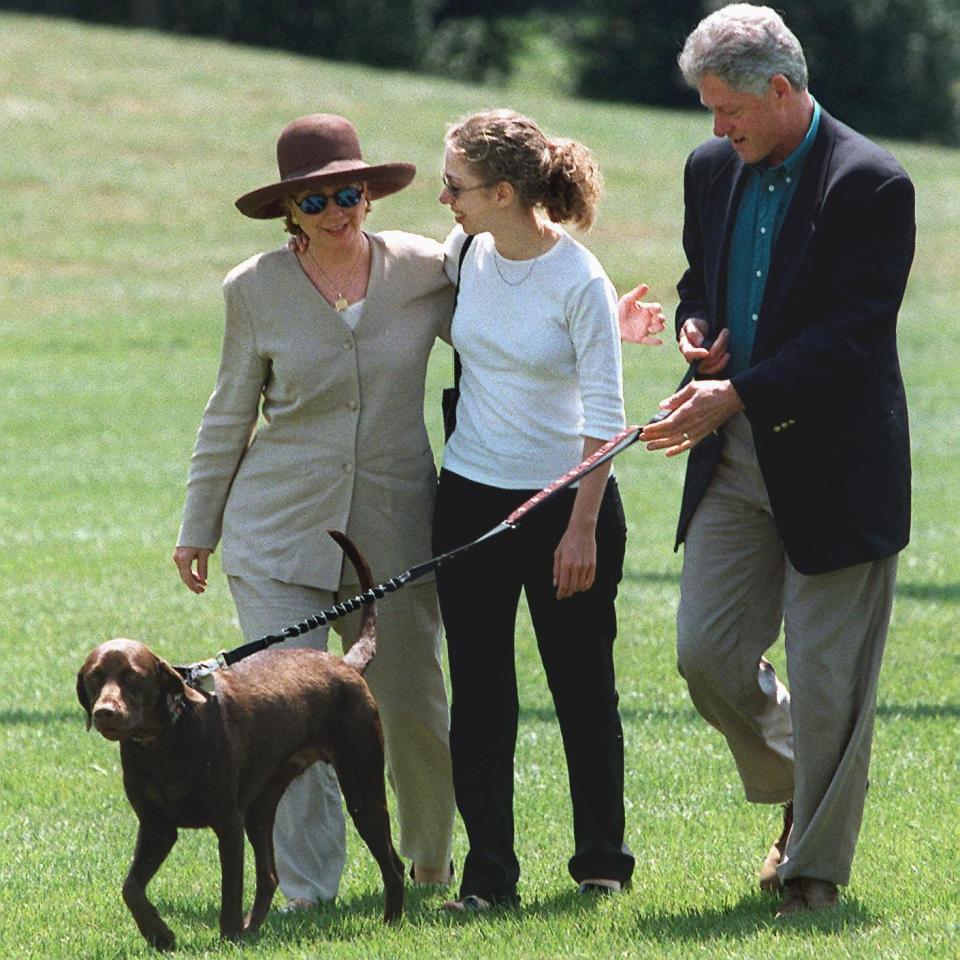 The first family at the White House in 1998 - Credit: Tim Sloan/AFP