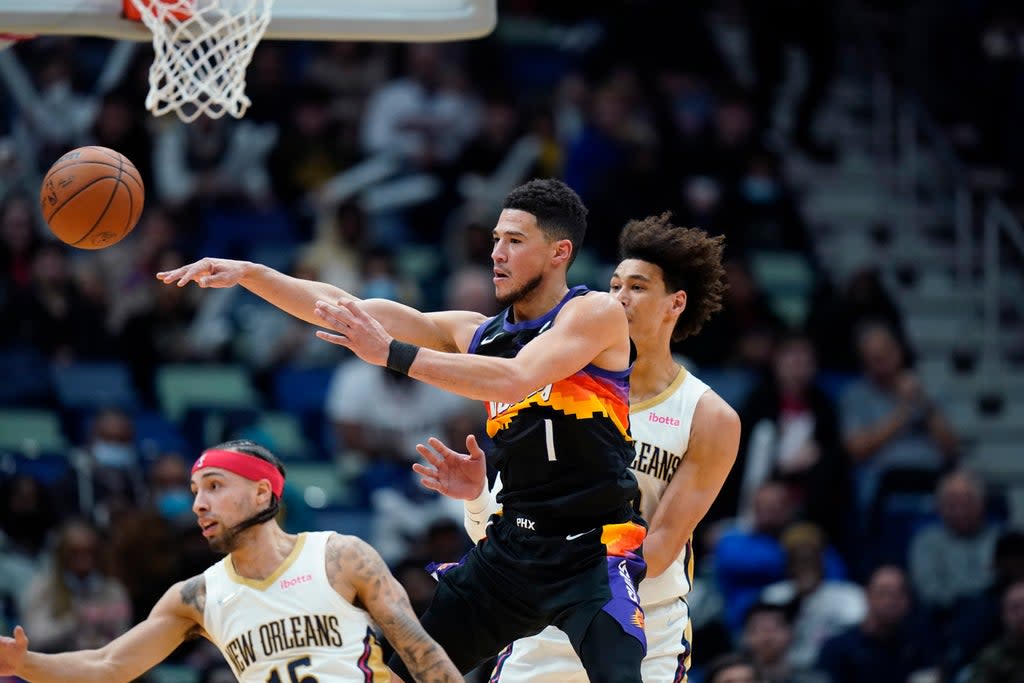 DEP-BAS SUNS-PELICANS (AP)