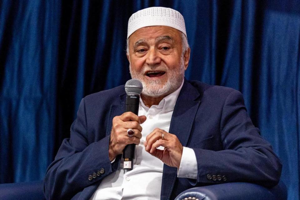 Dr. Abdul Hamid Samra speaks about fasting during an annual interfaith iftar dinner at Florida International University. Fasting is an essential rite for Muslims during Ramadan, when the believers seek to refrain from eating, drinking and sinful behavior.