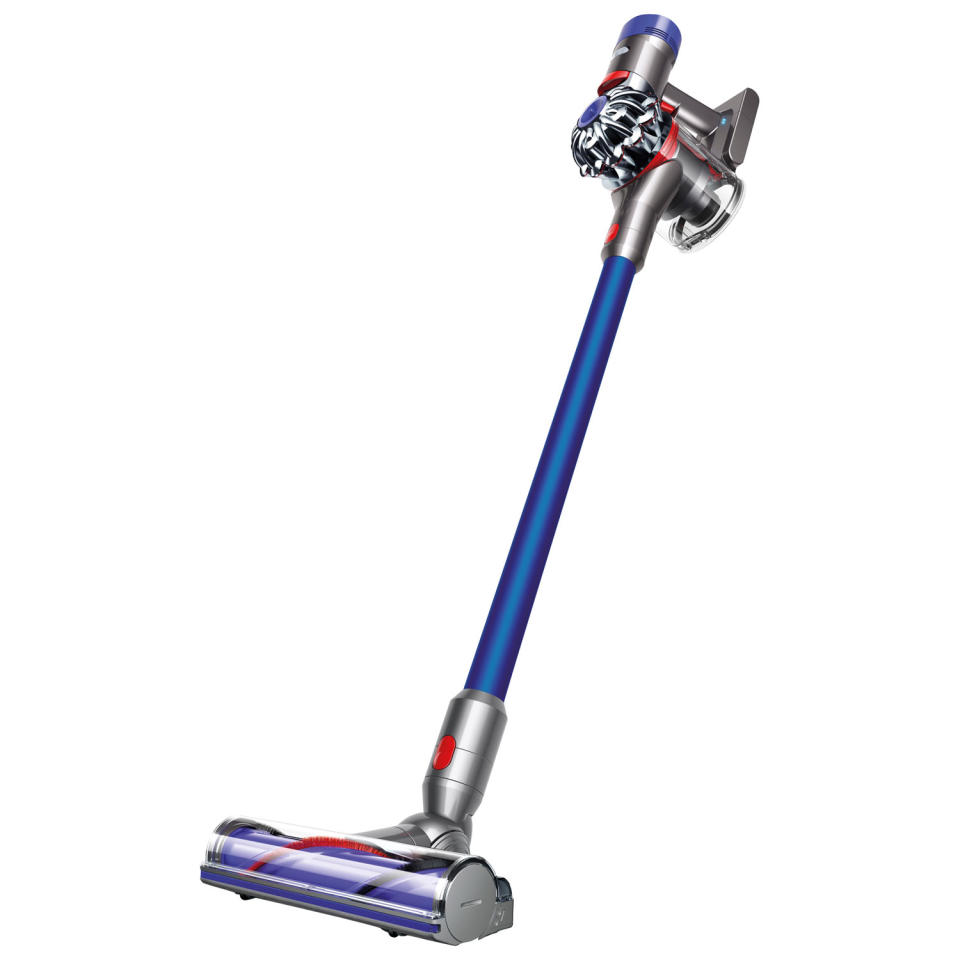 Dyson V7 Complete Cordless Stick Vacuum. Image via Best Buy.