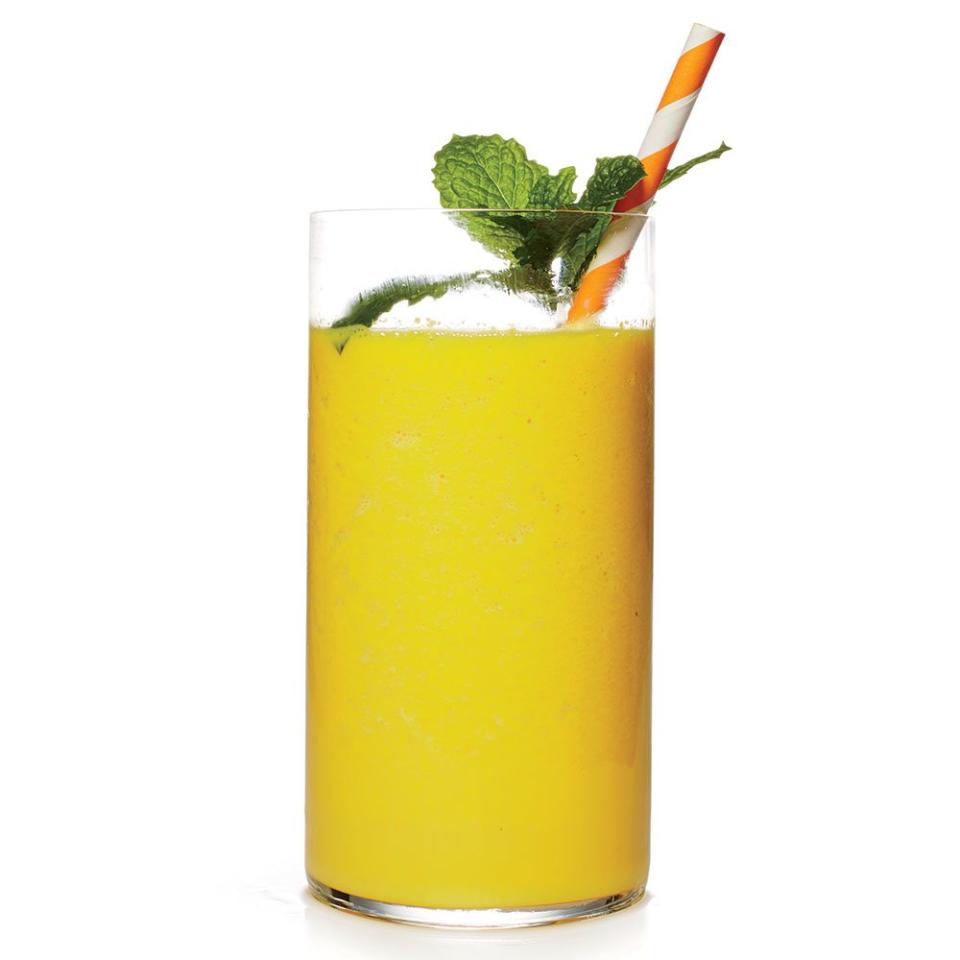 Turmeric-Mango Smoothie