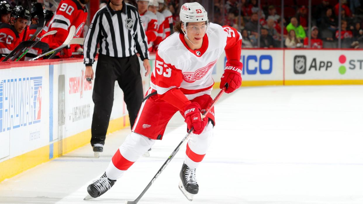 Moritz Seider is your Calder Trophy winner as the NHL's rookie of the year in 2021-22, beating out fellow freshmen Trevor Zegras and Michael Bunting for the award. (Getty Images)