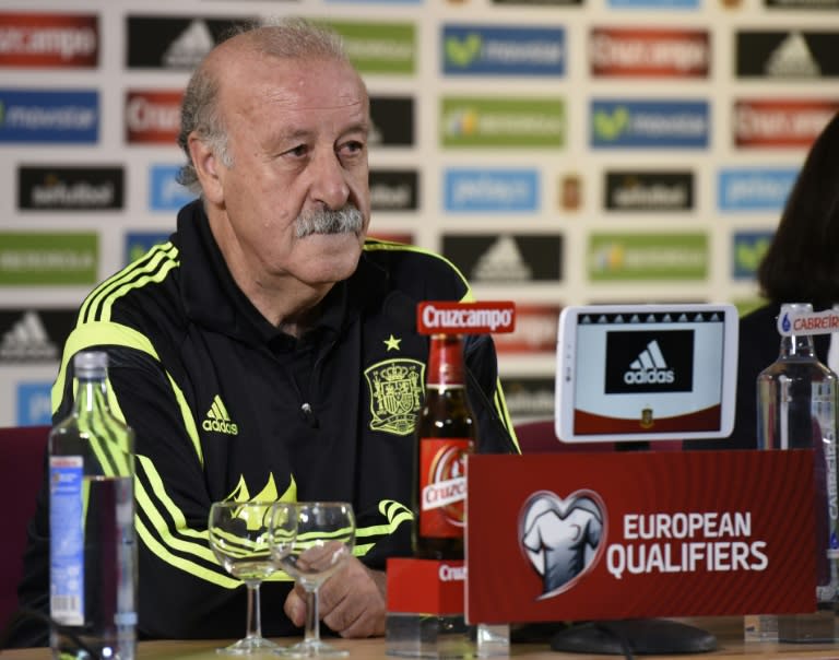 Spain's coach Vicente del Bosque speaks during a press conference ahead of a training session at Las Gaunas stadium in Logrono, on October 8, 2015, on the eve of their Euro 2015 qualifying match against Luxembourg