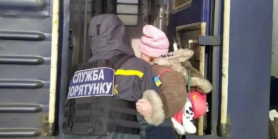 Families with children will be evacuated from some municipalities in Kharkiv Oblast because of frequent Russian attacks