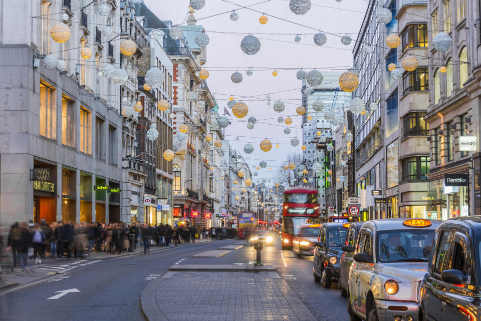 If you don't want to get stuck in the Christmas traffic, you need to leave early. [Photo: Getty]