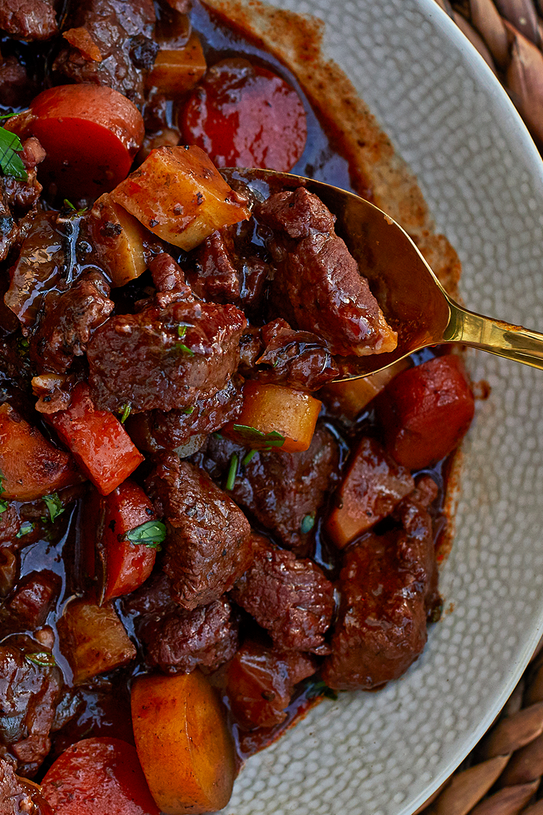 <p>Our <a href="https://www.delish.com/uk/cooking/recipes/a38538743/best-beef-stew-with-dumplings/" rel="nofollow noopener" target="_blank" data-ylk="slk:beef casserole;elm:context_link;itc:0;sec:content-canvas" class="link ">beef casserole</a> recipe really is the best. Low and slow wins the race in our opinion when it comes to <a href="https://www.delish.com/uk/cooking/recipes/g37910192/casserole/" rel="nofollow noopener" target="_blank" data-ylk="slk:casserole;elm:context_link;itc:0;sec:content-canvas" class="link ">casserole</a>, and this one hits the spot just right.</p><p>Get the <a href="https://www.delish.com/uk/cooking/recipes/a38558064/beef-casserole/" rel="nofollow noopener" target="_blank" data-ylk="slk:Beef Casserole;elm:context_link;itc:0;sec:content-canvas" class="link ">Beef Casserole</a> recipe.</p>