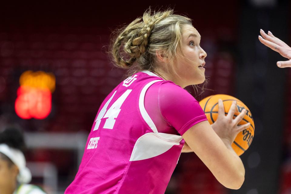 Utah Utes forward Samantha Crispe (44) looks to pass the ball during a game against the Oregon Ducks at the Huntsman Center in Salt Lake City on Saturday, Feb. 11, 2023. | Marielle Scott, Deseret News