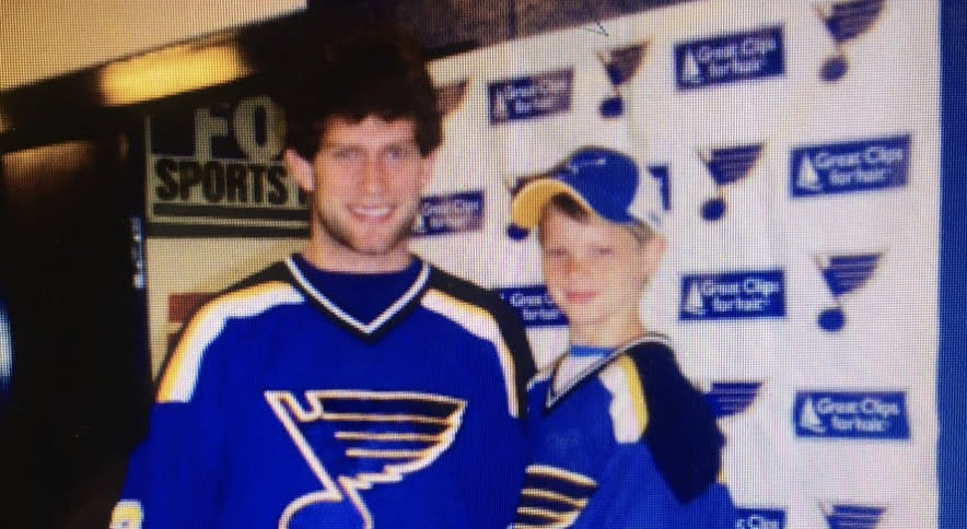 David Backes, playing in his first season for the St. Louis Blues, with a 9-year old Trent Frederic about 12 years ago. (Andy Strickland//Twitter)