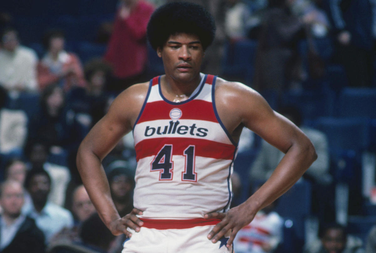 Wizards hope to win again through the values of Wes Unseld
