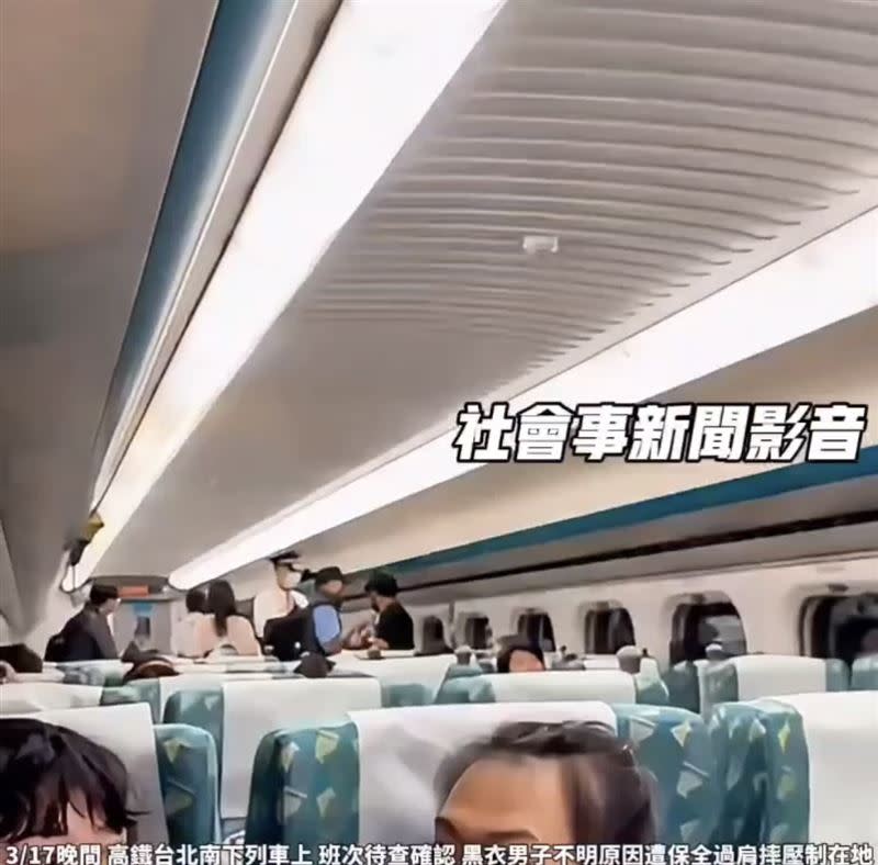 高鐵昨（17日）有一名外籍旅客霸占對號座。（圖／翻攝自社會事新聞影音）