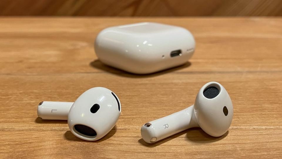 Apple AirPods 4 With ANC