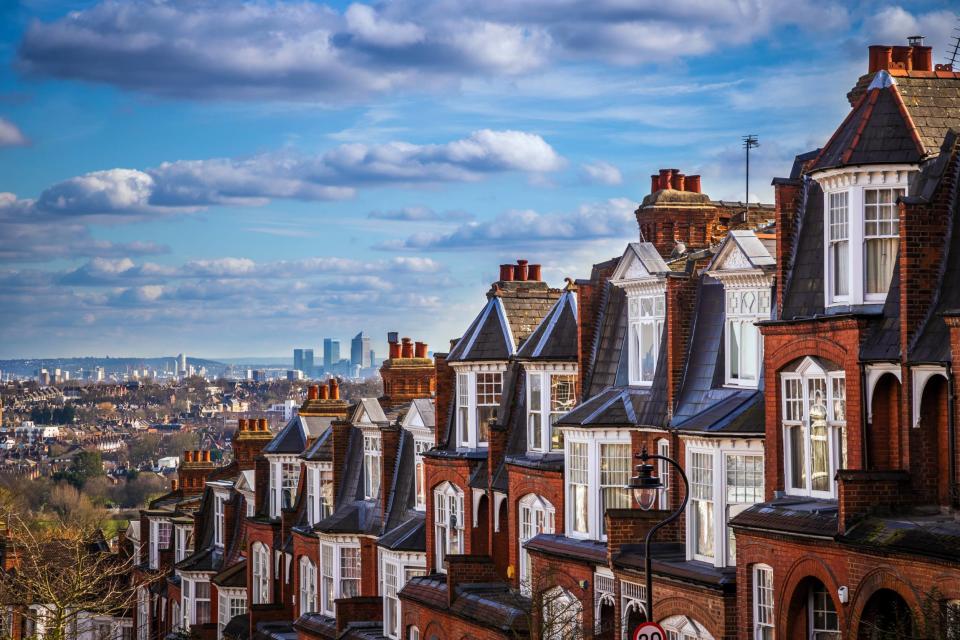 The average price of a London home is now £509,935 according to new data from Nationwide  (Shutterstock / ZGPhotography)