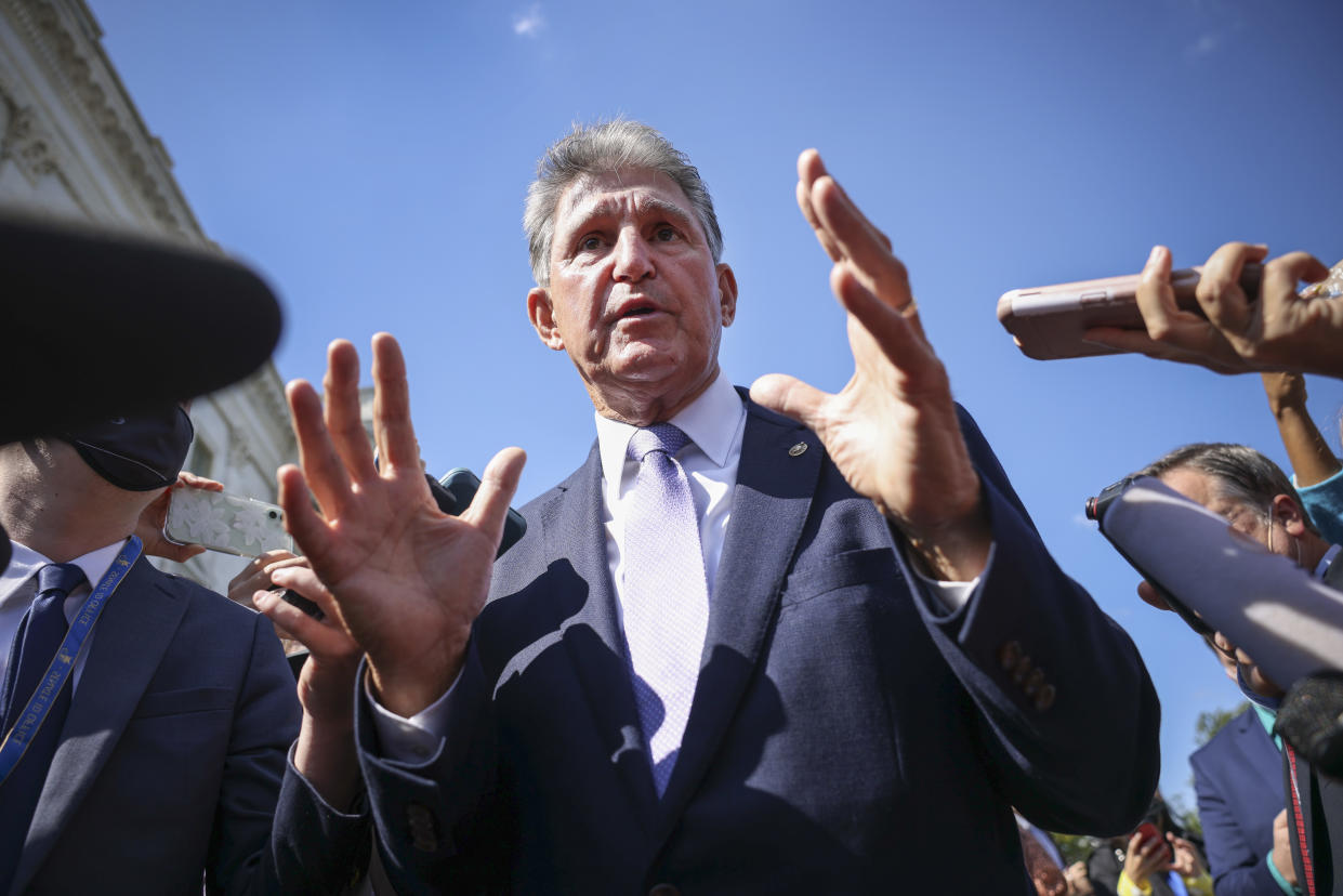 WASHINGTON, DC - SEPTEMBER 30:  Sen. Joe Manchin (D-WV) speaks to reporters outside of the U.S. Capitol on September 30, 2021 in Washington, DC. The Senate is expected to pass a short term spending bill to avoid a government shutdown. (Photo by Kevin Dietsch/Getty Images)