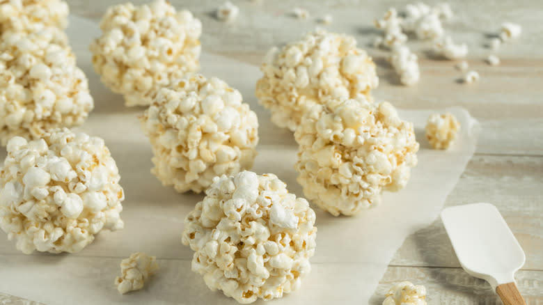 many popcorn balls