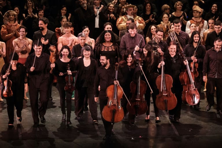 Performers take a bow at the Theatro Municipal in Rio de Janeiro, Brazil, on June 21, 2017