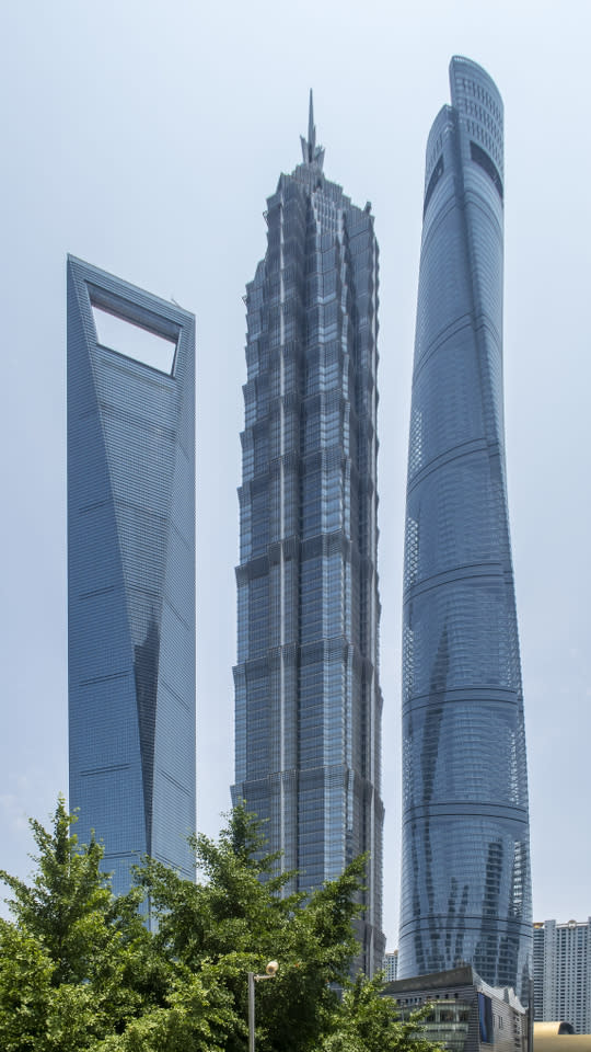 Auch in China gibt es beeindruckende Wolkenkratzer, wie zum Beispiel den Shanghai Tower. Mit rund 2,06 Milliarden Euro ist es das teuerste Gebäude in Asien – und nicht nur das. Bei einer Höhe von 632 Metern ist es das zweithöchste Hochhaus auf dem Planeten. (Bild-Copyright: ddp Images)