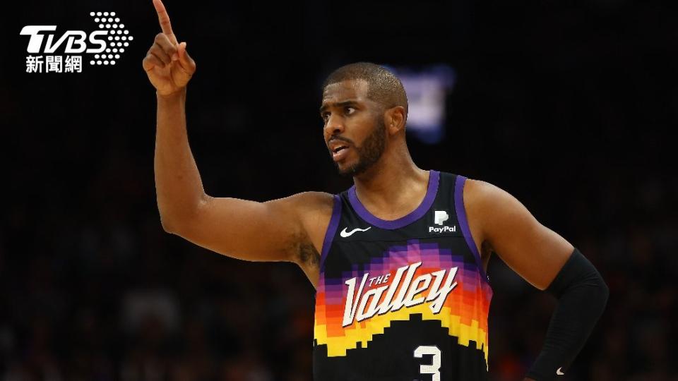 太陽主控保羅（Chris Paul）在決勝節一夫當關，攻勢連發甩掉對手糾纏。