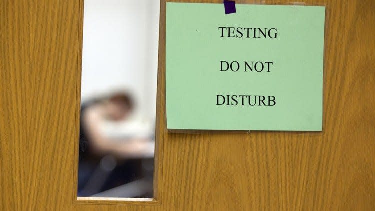 The free-form responses in the State of Texas Assessments of Academic Readiness this year will be graded by new “automated scoring engines” designed to “read” what students write.