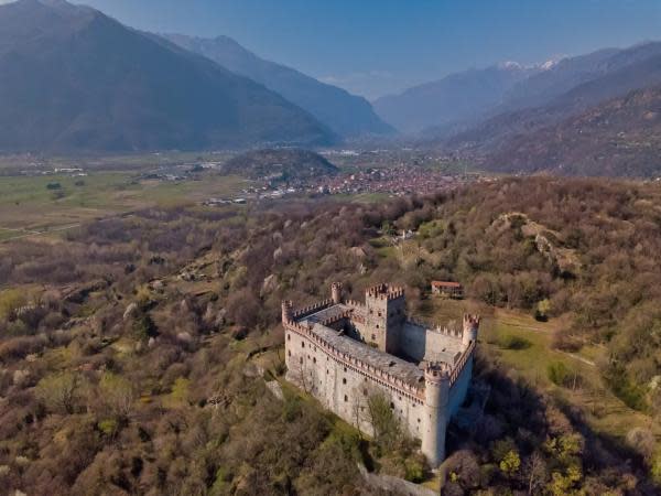 Castillo que quiere comprar Johnny Depp, en Montalto Dora, Italia (imagen: New York Post)