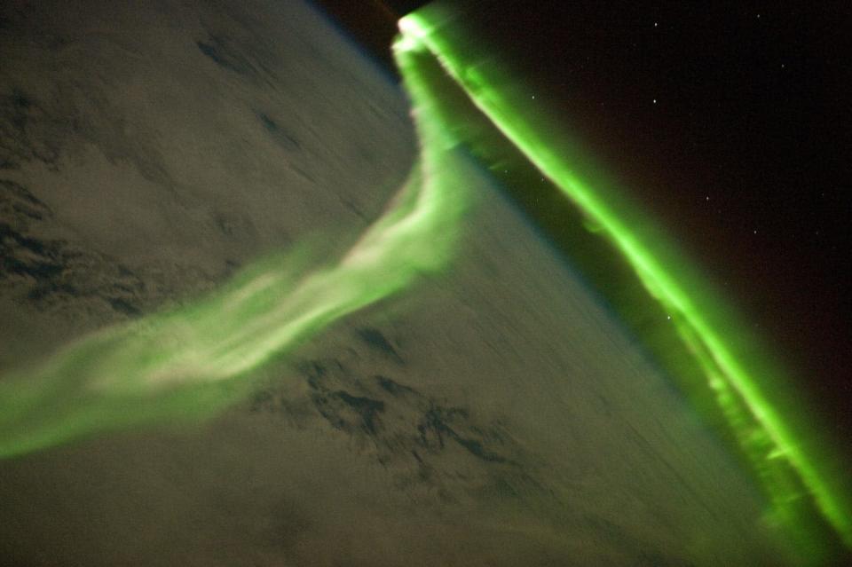 An aurora australis observed from the international space station. Wikimedia Commons, <a href="http://creativecommons.org/licenses/by-nd/4.0/" rel="nofollow noopener" target="_blank" data-ylk="slk:CC BY-ND" class="link ">CC BY-ND</a>