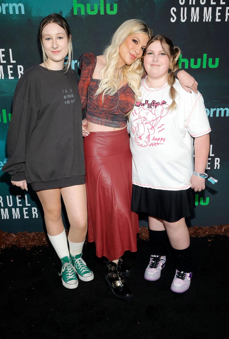 Tori Spelling Has Girl’s Night Out With Daughters Stella and Hattie at