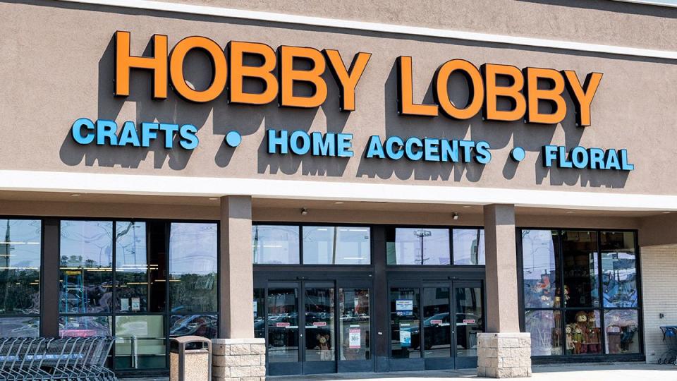 A rumor said that Hobby Lobby had discontinued its Jewish and Hanukkah merchandise. 