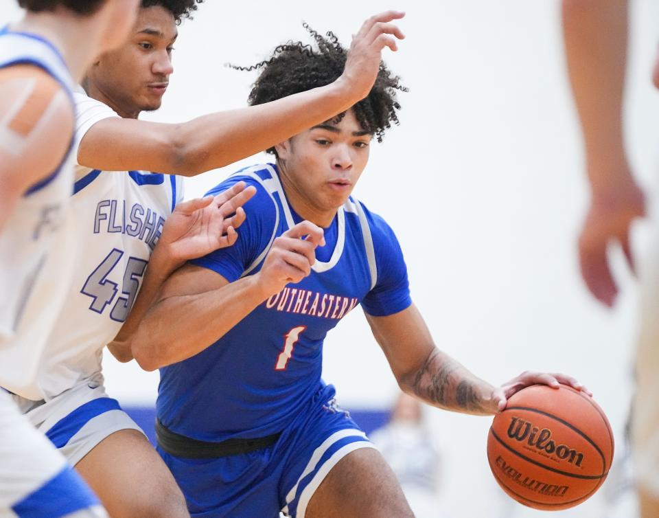 Hamilton Southeastern Royals Donovan Hamilton (1) rushes up the court Thursday, Feb. 1, 2024, during the game at Franklin Central High School in Indianapolis. The Hamilton Southeastern Royals defeated the Franklin Central Flashes.