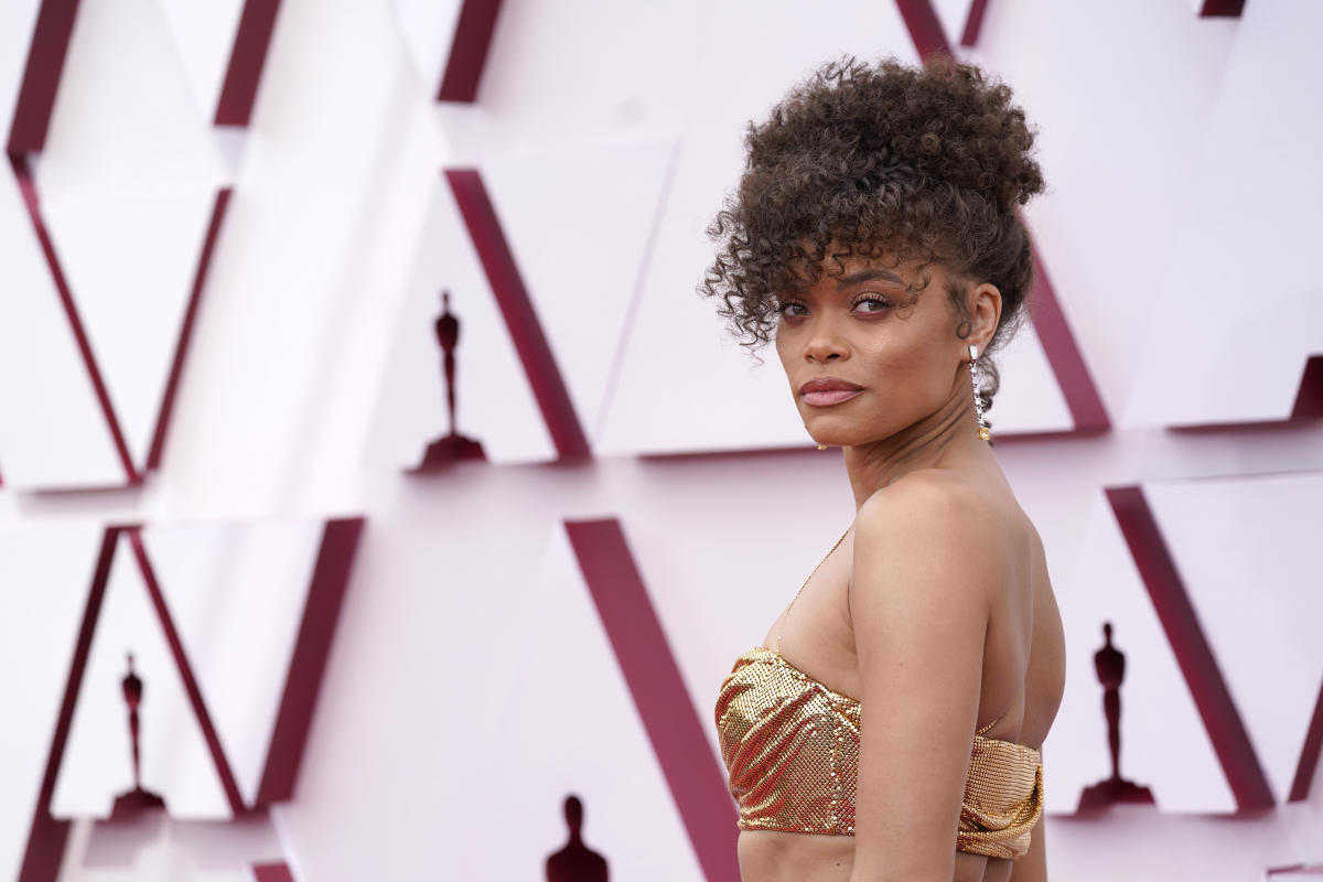 2021 Oscars Red Carpet Fashion Looks: Photos of All the Looks – WWD