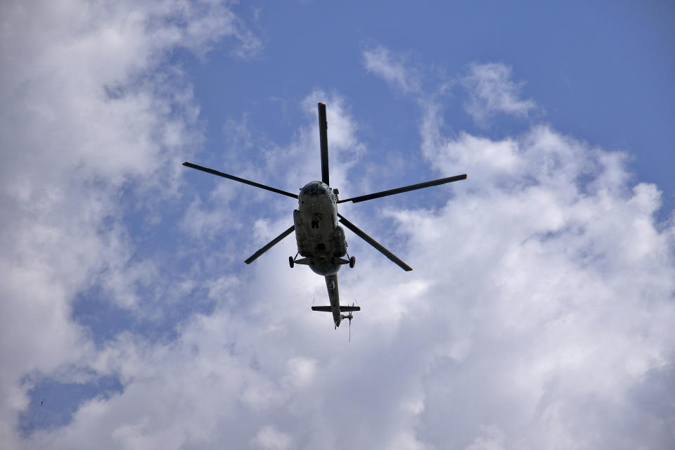 Indian Air Force helicopter showering flower petals at Sawai Mansingh Hospital during the nationwide Lockdown imposed in the wake of the deadly novel coronavirus pandemic  in Jaipur, Rajasthan, India on May 03, 2020. Armed forces are paying salute to all COVID-19 warriors including medical  professionals , police, sanitation workers and others, with a host of activities across the country  (Photo By Vishal Bhatnagar/NurPhoto via Getty Images) (Photo by Vishal Bhatnagar/NurPhoto via Getty Images)