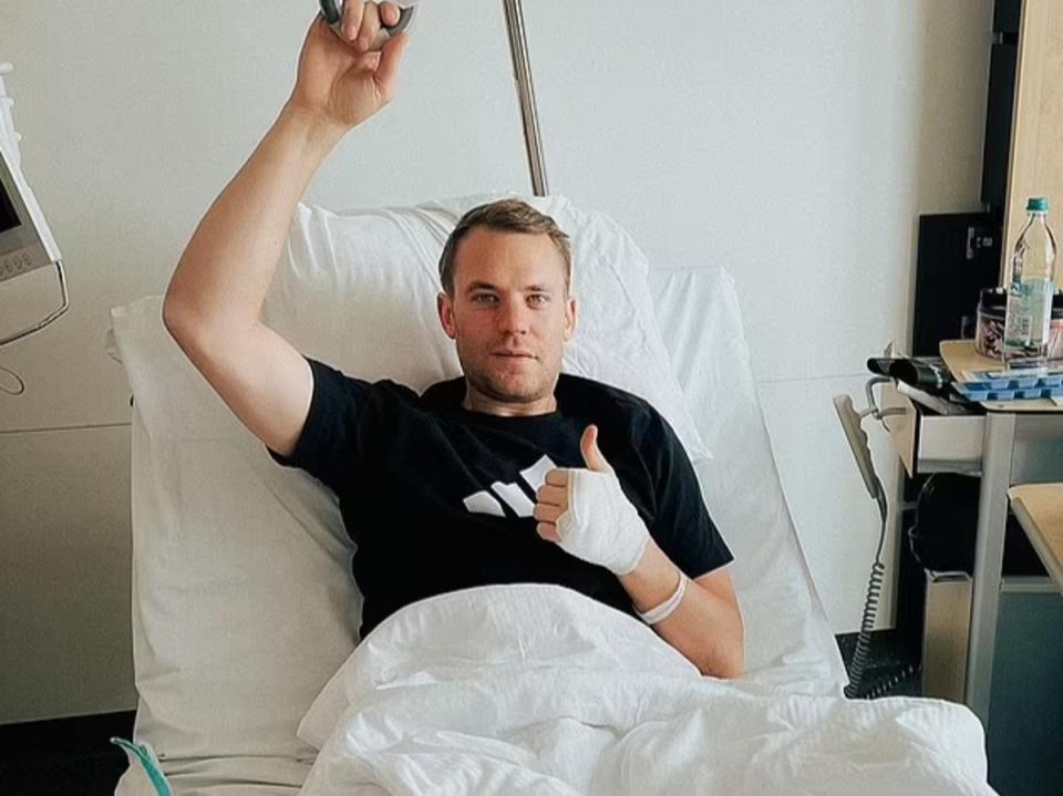 Neuer posted an update from hospital (@manuelneuer)