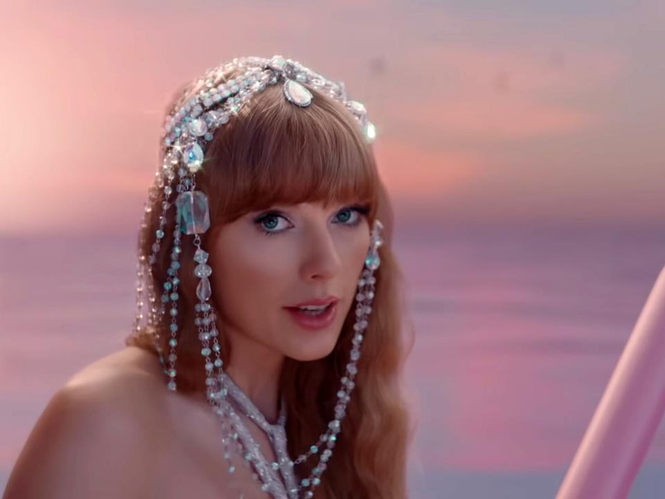 taylor swift karma music video