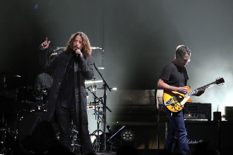 Stone Gossard und Chris Cornell 2007 bei einem Konzert mit ihrer Band “Temple of the Dog” (Bild: Getty Images)