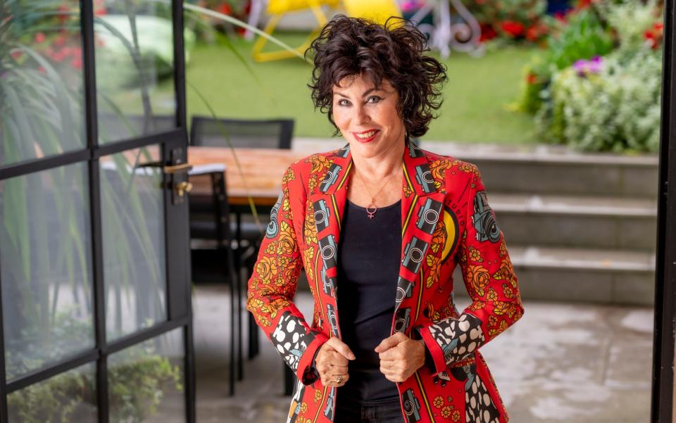 Ruby Wax And Now For The Good News... - Andrew Crowley